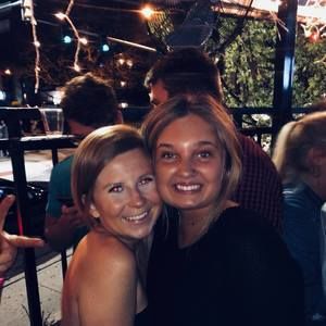 Meet your Posher, Cait